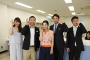 「金曜プレミアム『くらべるマネー』」に出演するハライチ澤部（左から2人目）ら。(c)フジテレビ