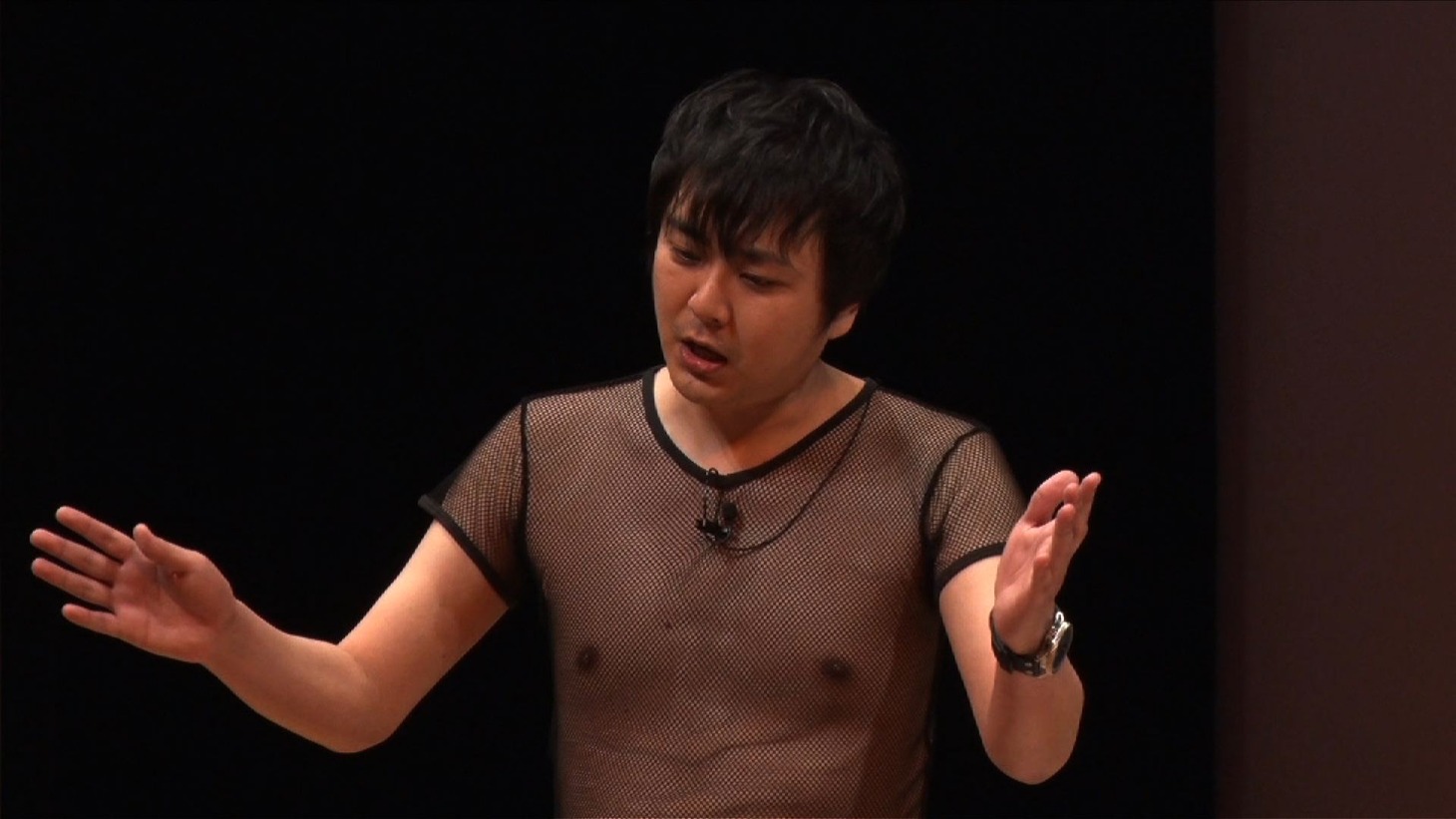 DVD「磁石単独ライブ『Re:play』」より。