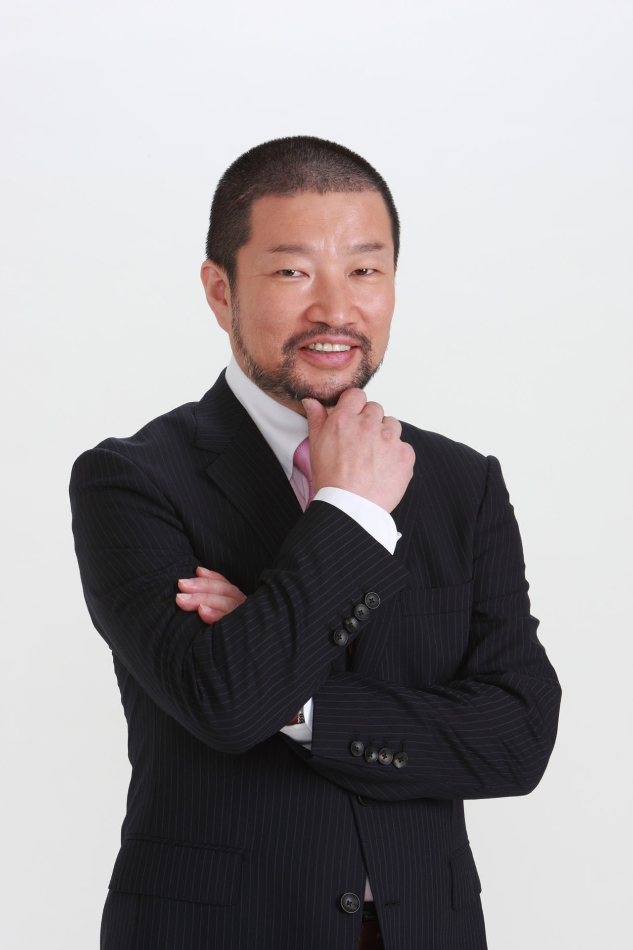 審査員の木村祐一。