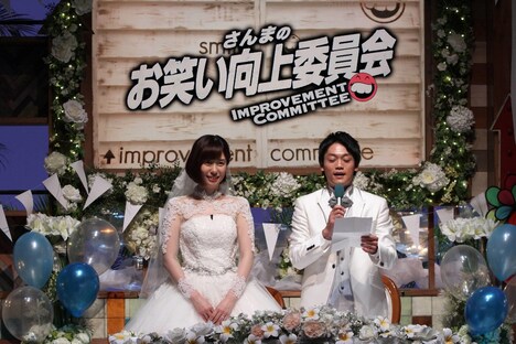おばたのお兄さんと山崎夕貴アナ(左)。(c)フジテレビ