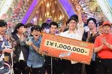 ファイヤーサンダー（中央）(c)ABC