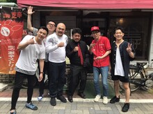 左からジャングルポケットおたけ、シソンヌ長谷川、鬼越トマホーク坂井、鬼越トマホーク金ちゃん、シソンヌじろう、ジャングルポケット太田。