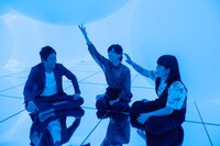 「あさみとちえみの夏休み～チームラボ プラネッツ TOKYO を行く～」より。