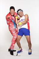 「常滑お笑い大使」の（左から）ANZEN漫才みやぞん、サンシャイン池崎。