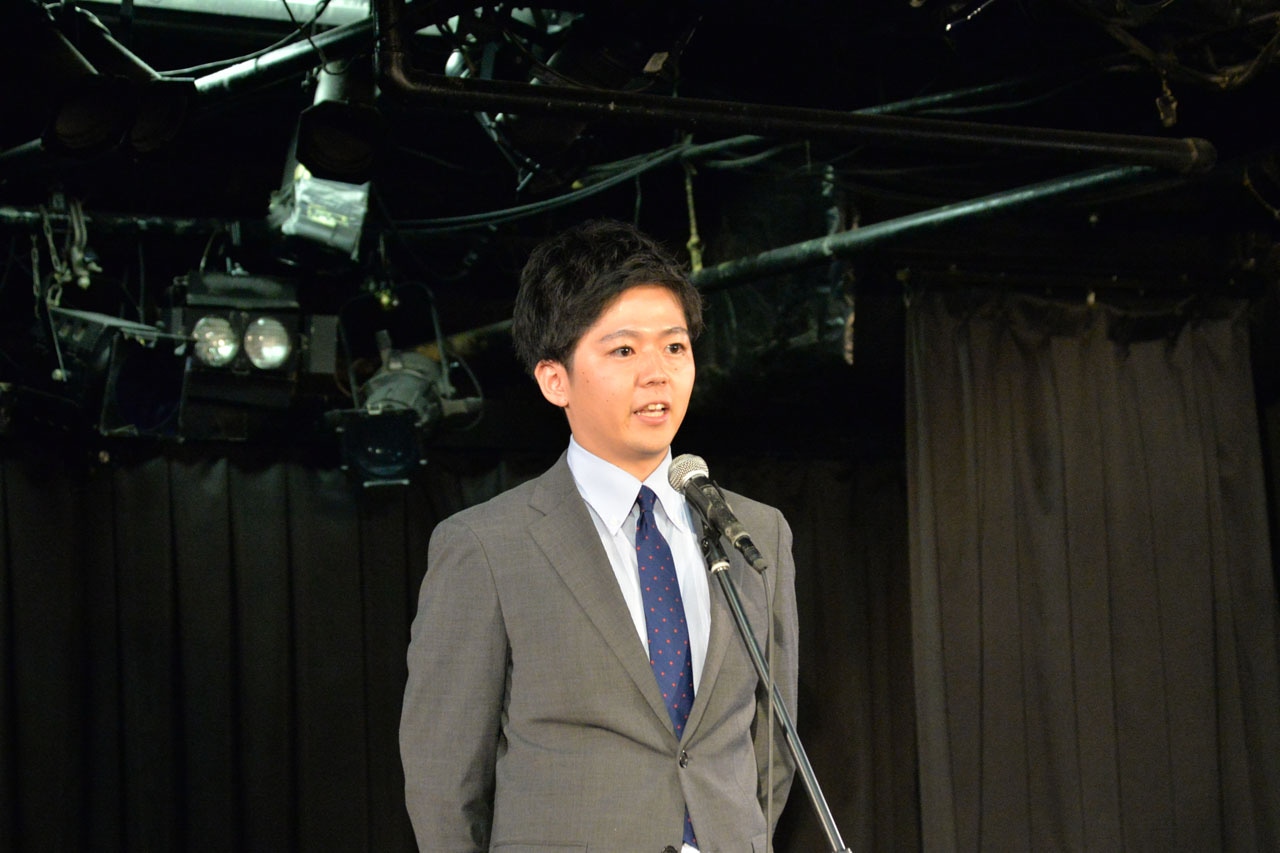 よしもと天神ビブレホールの秋定朋宏支配人。