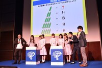 早押しクイズ対決の様子。