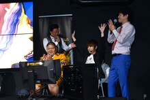 「ストリートファイターV」で流れ星・瀧上がANZEN漫才あらぽんに勝利した場面。