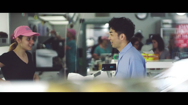 「AYABE × CHALLENGE」より。