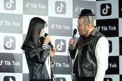 くっきー マジ奇跡 なcm出演 9等身美女 黒木麗奈と双子コーデで踊り狂う イベントレポート 写真21枚 お笑いナタリー