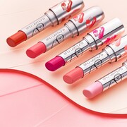 「naomi x shu uemura rouge unlimited collection」イメージ