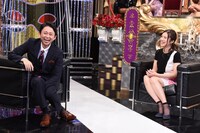 左から有吉弘行、ますぶちさちよ。(c)日本テレビ