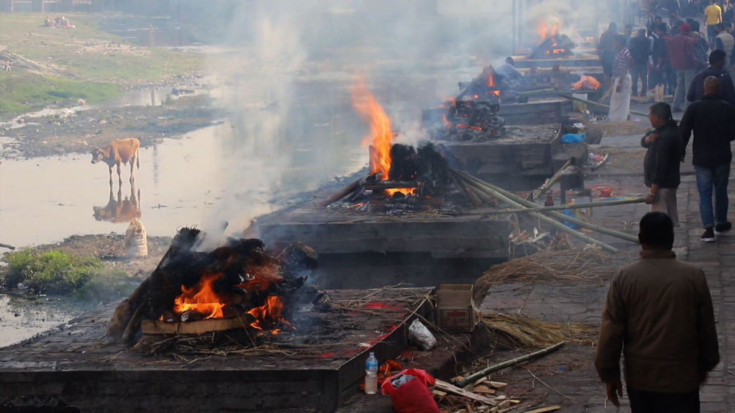 ネパールの火葬場。(c)テレビ東京