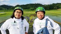 もう1人のゲストライダー・ロッチ中岡（左）と出川哲朗（右）。(c)テレビ東京