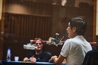 明石家さんま（右）