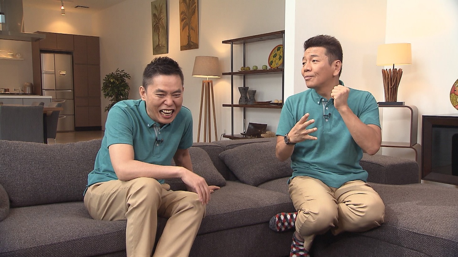 （左から）爆笑問題・太田、くりぃむしちゅー上田。(c)中京テレビ