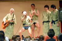 ニブンノゴ！宮地脚本による合同コントの様子。