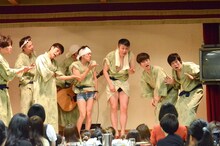 ニブンノゴ！宮地脚本による合同コントの様子。