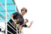 レイクビューを楽しむニブンノゴ！大川とギンナナ金成。