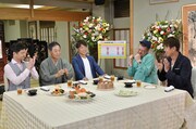 左から月亭方正、月亭八方、陣内智則、野性爆弾。(c)読売テレビ