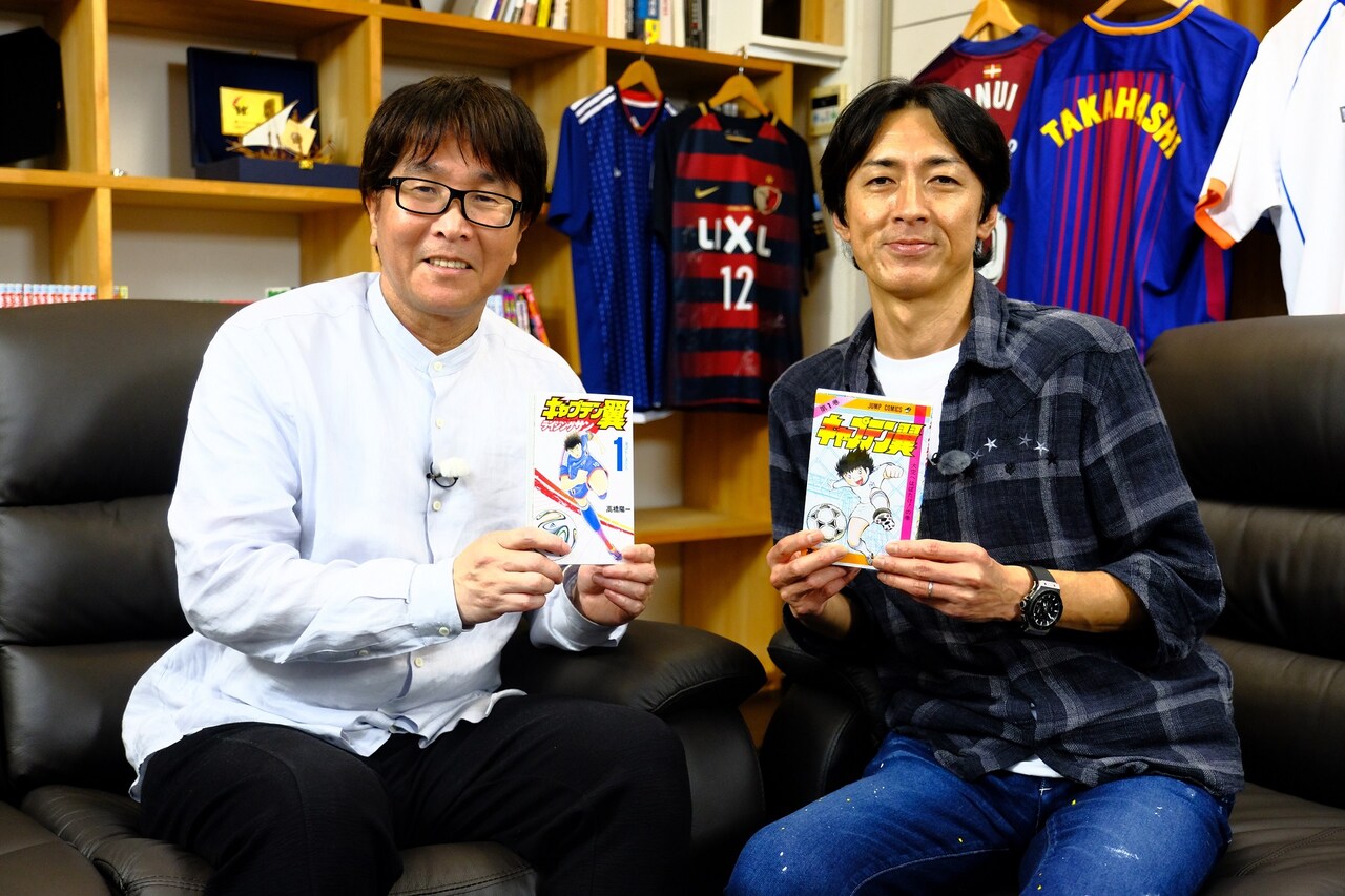 左から高橋陽一、ナインティナイン矢部。(c)2018 Animax Broadcast Japan.