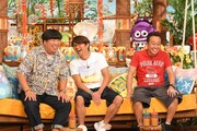 「7つの海を楽しもう！世界さまぁ～リゾート」に出演する（左から）バナナマン日村、さまぁ～ず。(c)TBS