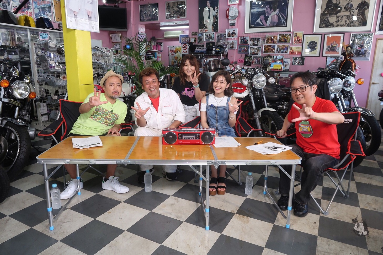 「ザ・カセットテープ・ミュージック 鈴鹿8耐SP」の出演者たち。(c)BS12