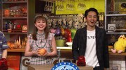左から加藤ナナ、キングコング西野。(c)読売テレビ