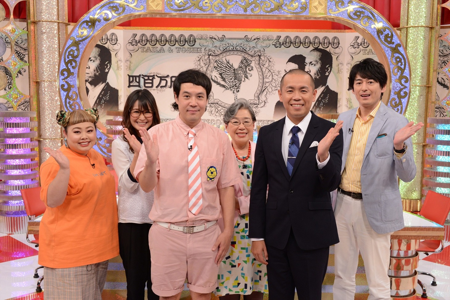 「世界の年収400マン 年収400万円で手に入る！世界の豪邸SP」の出演者たち。(c)中京テレビ