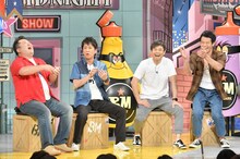 左からブラックマヨネーズ、品川庄司。(c)読売テレビ