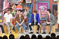 左から品川庄司、三四郎。(c)読売テレビ