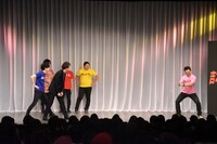 ジェスチャーゲームの様子。