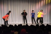 ジェスチャーゲームの様子。