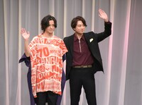 左から三浦涼介、渡部秀。