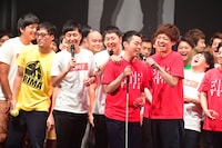 2500人を前にした感想を聞かれる濱田祐太郎。