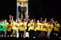 「マンゲキ夏の大運動会」のプリマ旦那チーム。