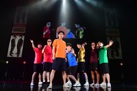 音感、リズム感のない芸人ユニット「Berry Better!!」のメンバー。