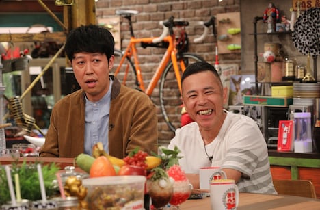 （左から）小籔千豊、ナインティナイン岡村。(c)関西テレビ