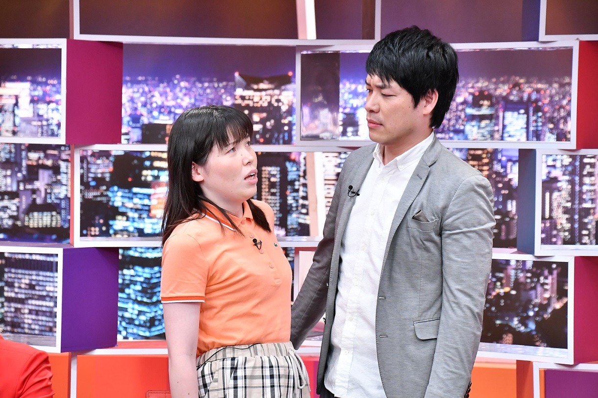 「採用！フリップNEWS」に出演する（左から）尼神インター誠子、麒麟・川島。(c)中京テレビ