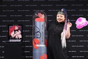 「naomi x shu uemura rouge unlimited collection」発売記念イベントに出席した渡辺直美。