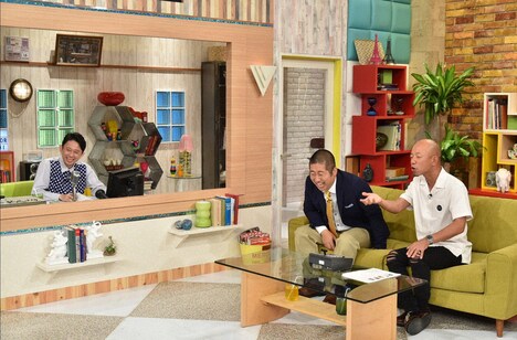 （左から）有吉弘行、ハライチ澤部、バイきんぐ小峠。(c)テレビ朝日