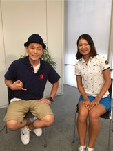 （左から）ココリコ遠藤、松森彩夏プロ。(c)テレビ朝日