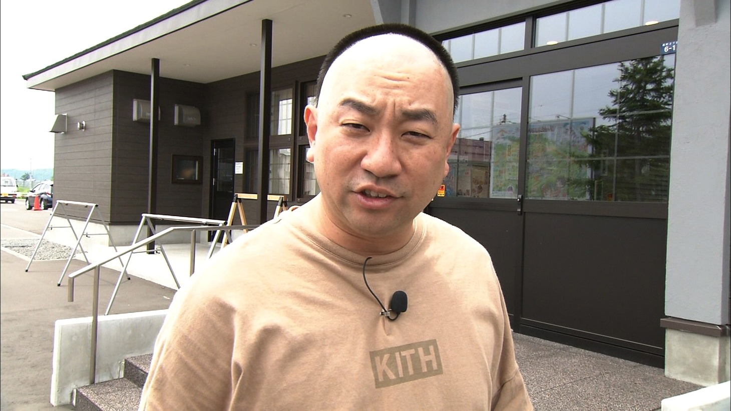 「相席食堂」に出演するレイザーラモンRG。(c)ABC