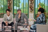 「徹子の部屋」に出演する千原兄弟と、黒柳徹子。(c)テレビ朝日