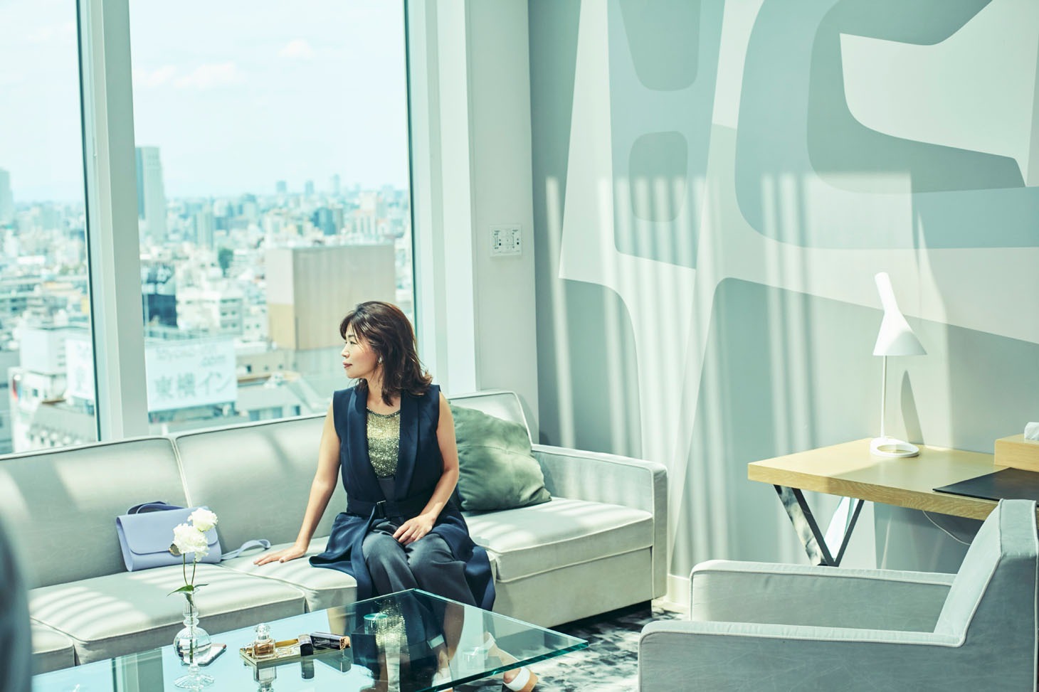 「GUERLAIN MAKE THE DRAMA」より。