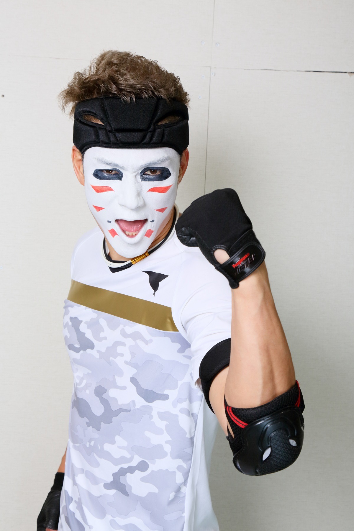 樽美酒研二（ゴールデンボンバー） (c)フジテレビ