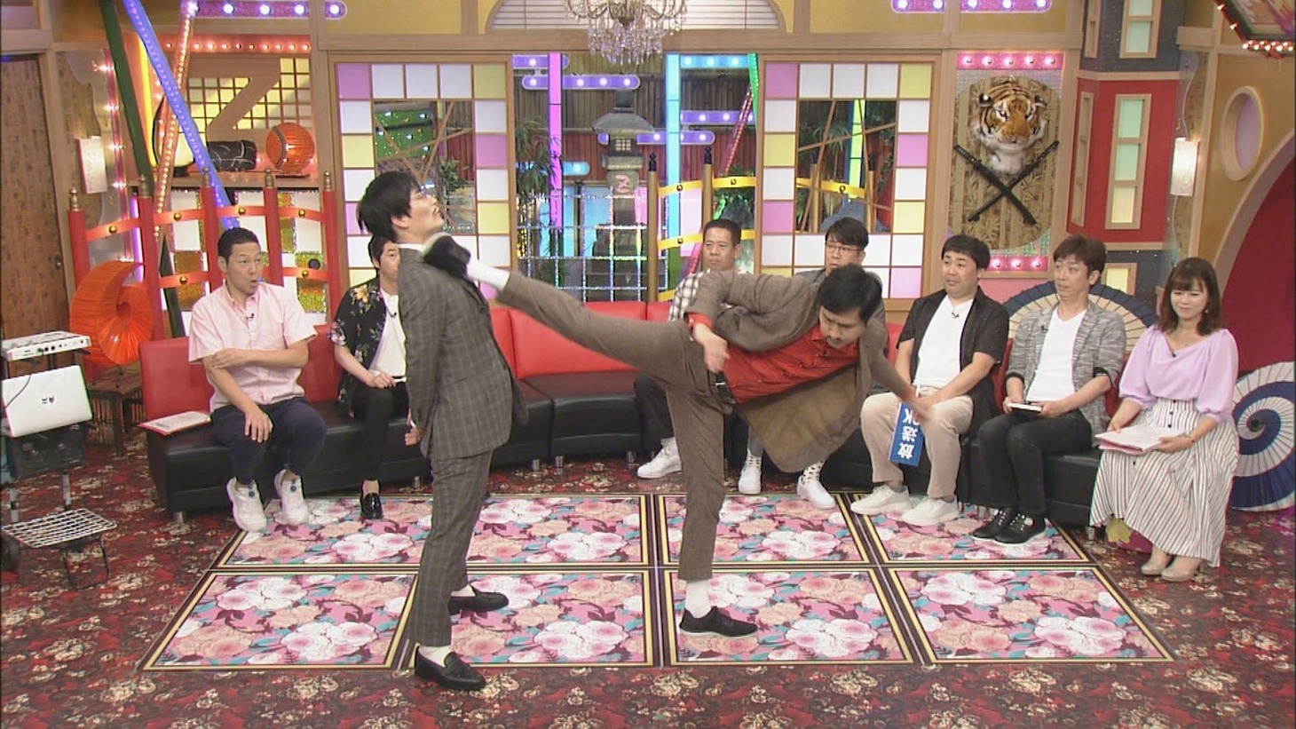 きつね（中央） (c)CBC
