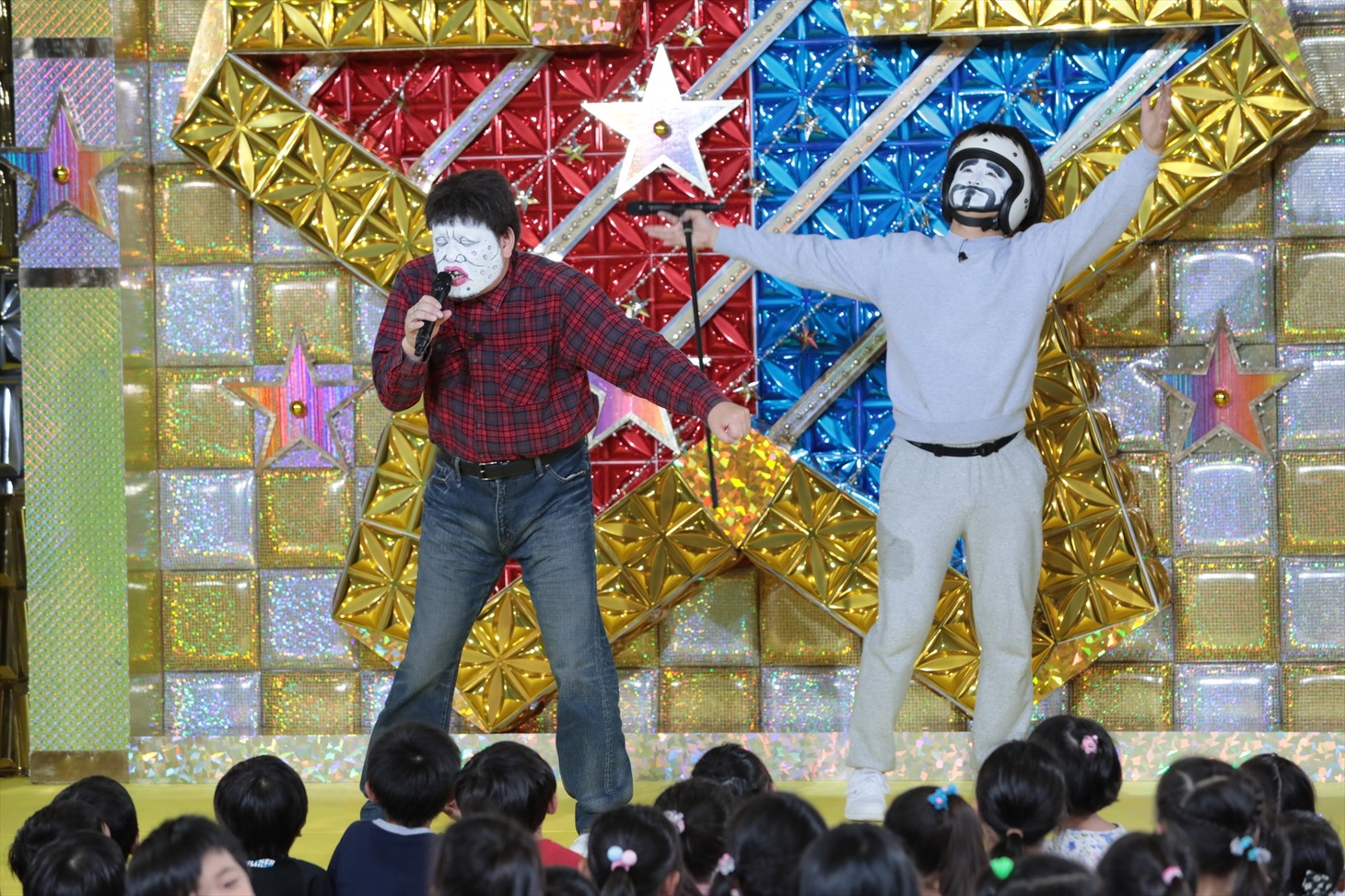 （左から）野性爆弾くっきー、ガリットチュウ福島。(c)テレビ朝日