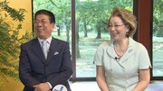左から西川きよし、西川ヘレン。(c)読売テレビ