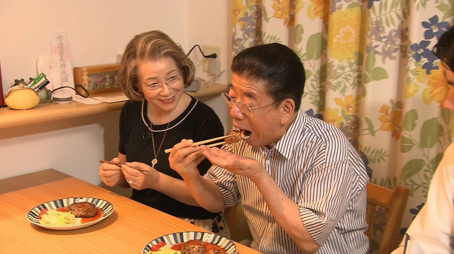 「きよし・ヘレンの50年もつんか？」のワンシーン。(c)読売テレビ