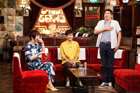 (左から)ミッツ・マングローブ、森山直太朗、石橋貴明。(c)フジテレビ